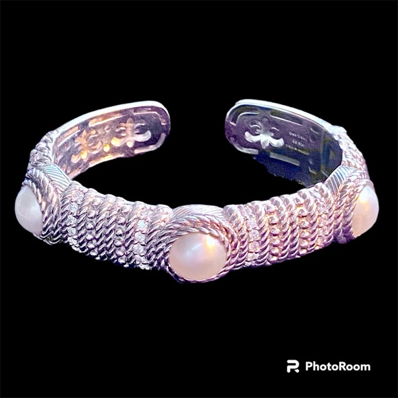 Judith ripka sterling Silver Mabe pearl cuff Bracelet sz 6 1/4” - Picture 1 of 9
